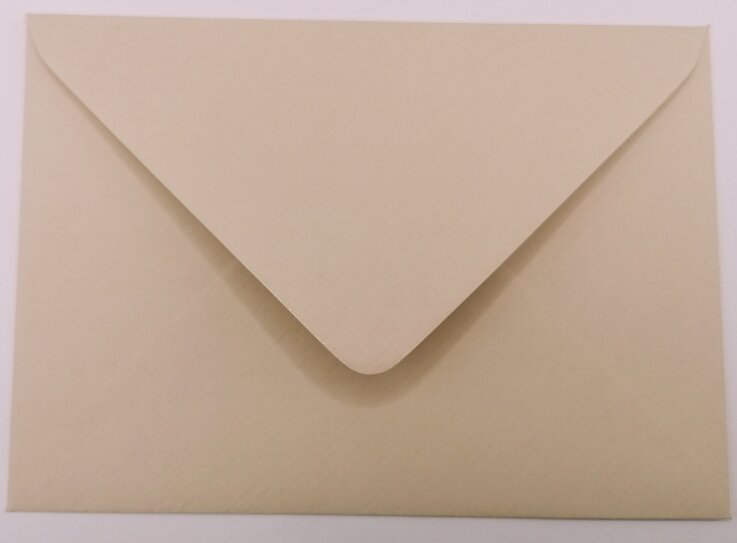beige-envelop-11-x15,6-cm