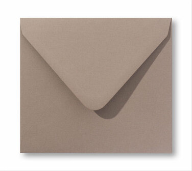 Envelop 12,5 x 14 cm Zandbruin