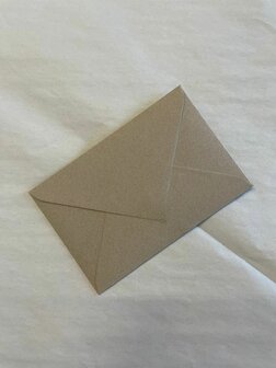 Envelop 12 x 18 cm Karton Grijs