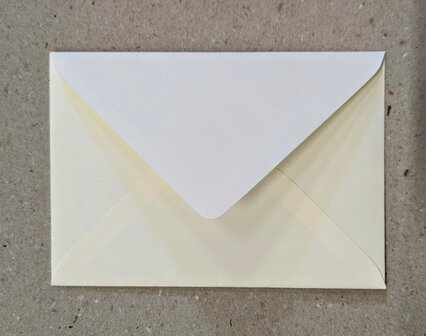 Envelop 11 x 15,6 cm Ivoor Watermerk
