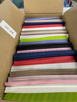 Doos vol met Enveloppen 12 x 18 cm