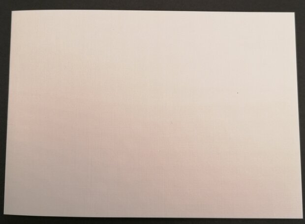 Dubbele kaart liggend 10 x 30 cm gebroken wit (linnen structuur) per 25 stuks