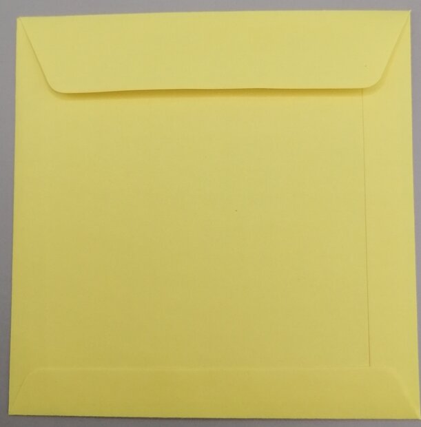 Envelop 10,5 x 10,5 cm kanariegeel