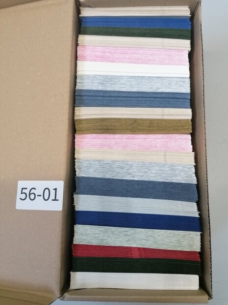 Doos vol met Enveloppen  14 x 14 cm -