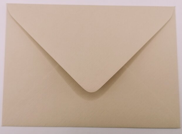 beige-envelop-11-x15,6-cm