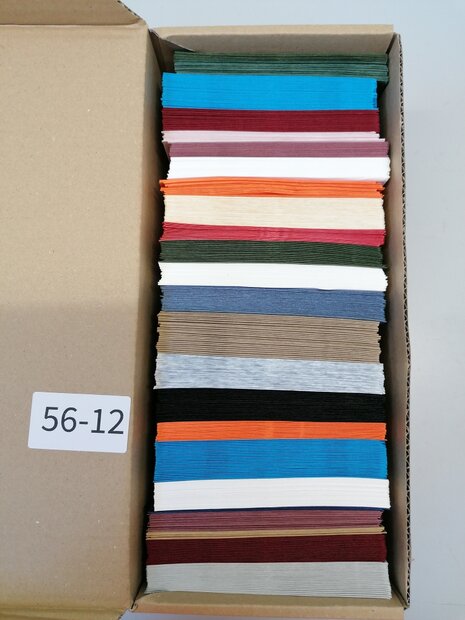 Doos vol met Enveloppen  14 x 14 cm 