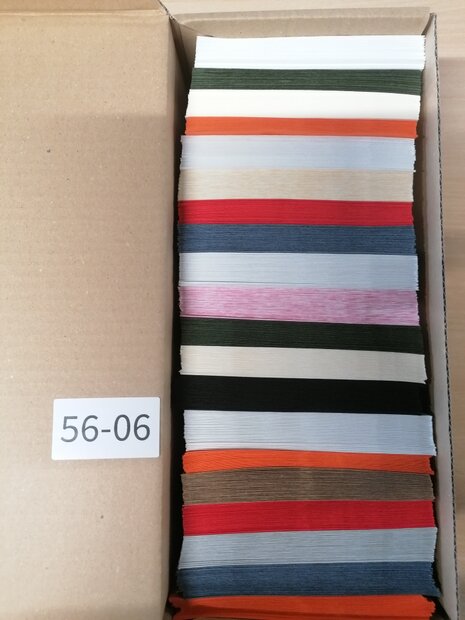 Doos vol met Enveloppen  14 x 14 cm 