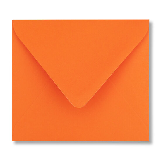 Envelop 12,5 x 14 cm Donkeroranje