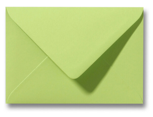 Envelop 15,6 x 22 cm Lindegroen