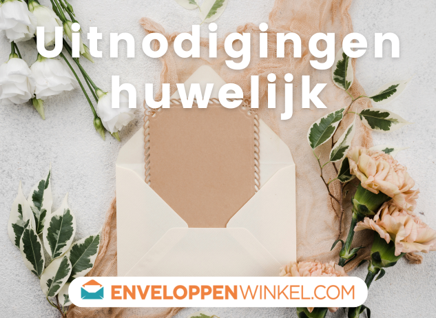 Uitnodiging in envelop voor trouwerij versturen