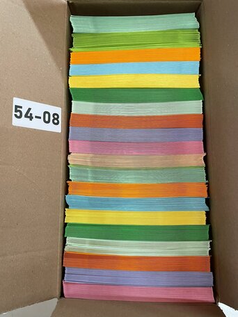 Doos vol met Enveloppen  17 x 17 cm