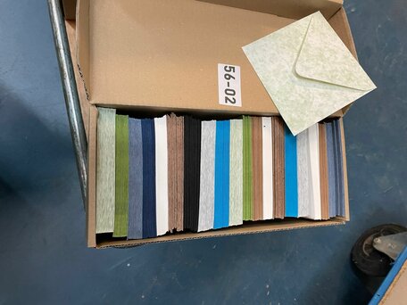 Doos vol met Enveloppen  14 x 14 cm -