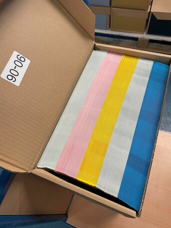 Doos vol met Enveloppen A4  Stiplock sluiting  22 x 31.2 cm